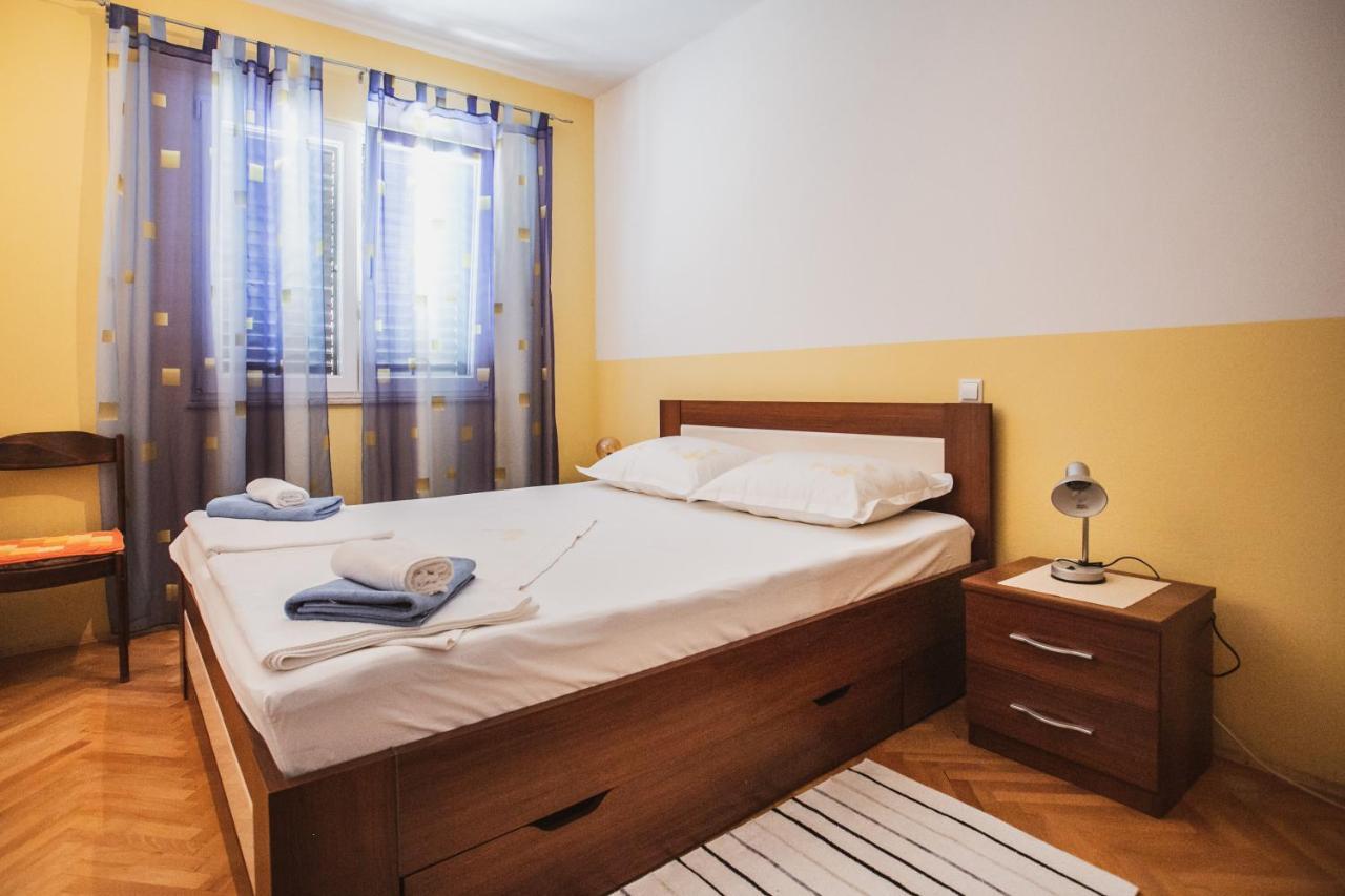 Comfort Sea View Apartment Dugi Rat Kültér fotó