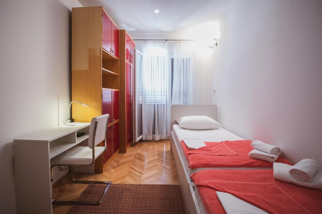 Comfort Sea View Apartment Dugi Rat Kültér fotó