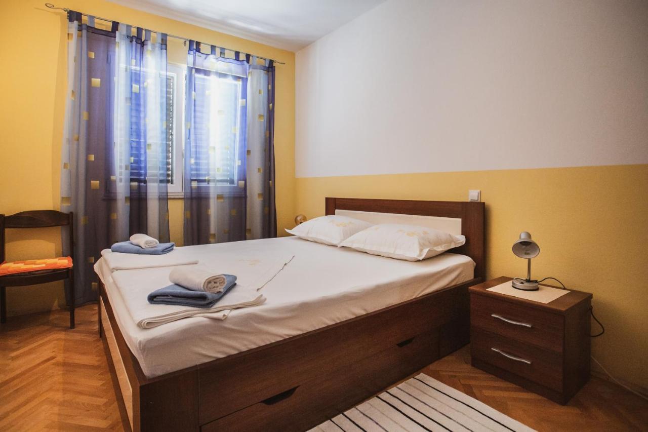 Comfort Sea View Apartment Dugi Rat Kültér fotó